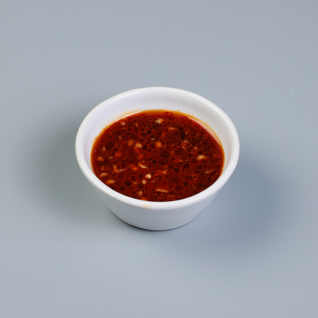 Honey Sriracha Sauce is easy to make
